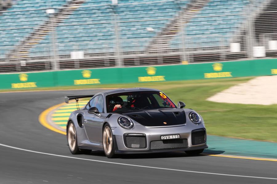  Porsche 911 GT2 RS (991) 2018 года  (AU) (фото 34 из 38)